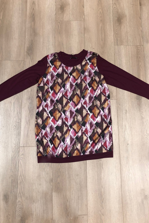Maglia Ilenia su tavolo