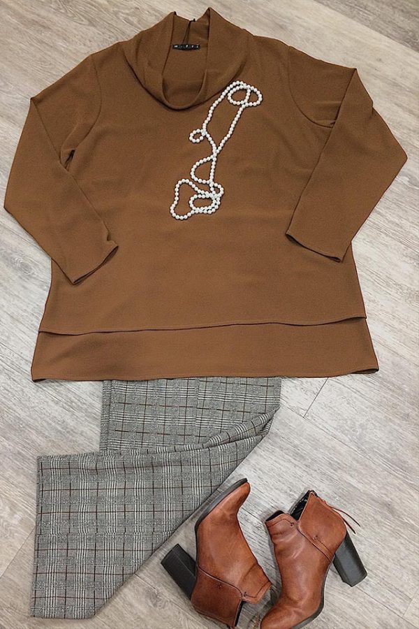 Pantalone Etienne con giacca marrone